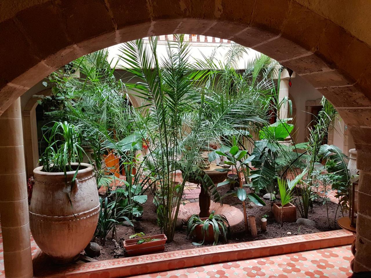 Riad Arambys Эс-Сувейра Экстерьер фото